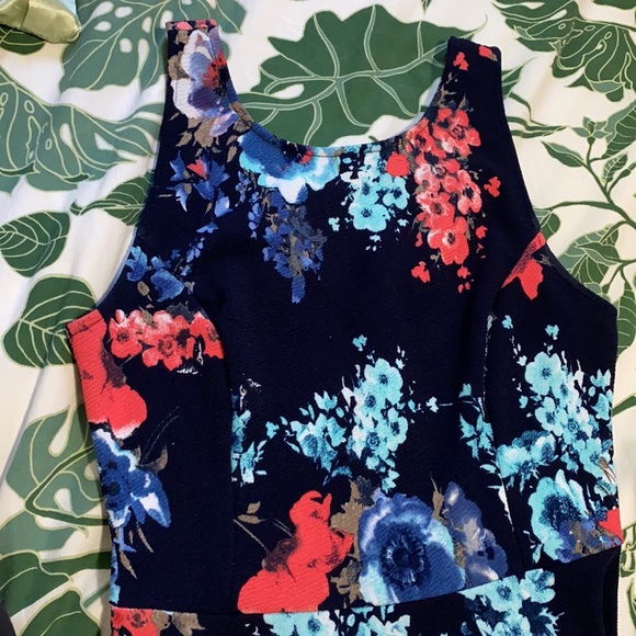 Floral A Line Dress by Suzy Shier - Picture 4 of 6